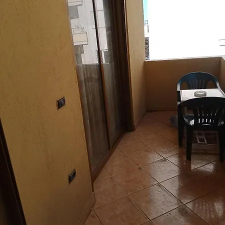 Cozy Near The Sea Apartment *